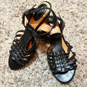 Clarks Artisan leather shoes|sandals|heels